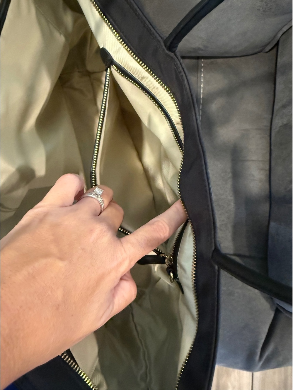 Radley London Holland Park Zip Top Tote - Picture 6 of 9